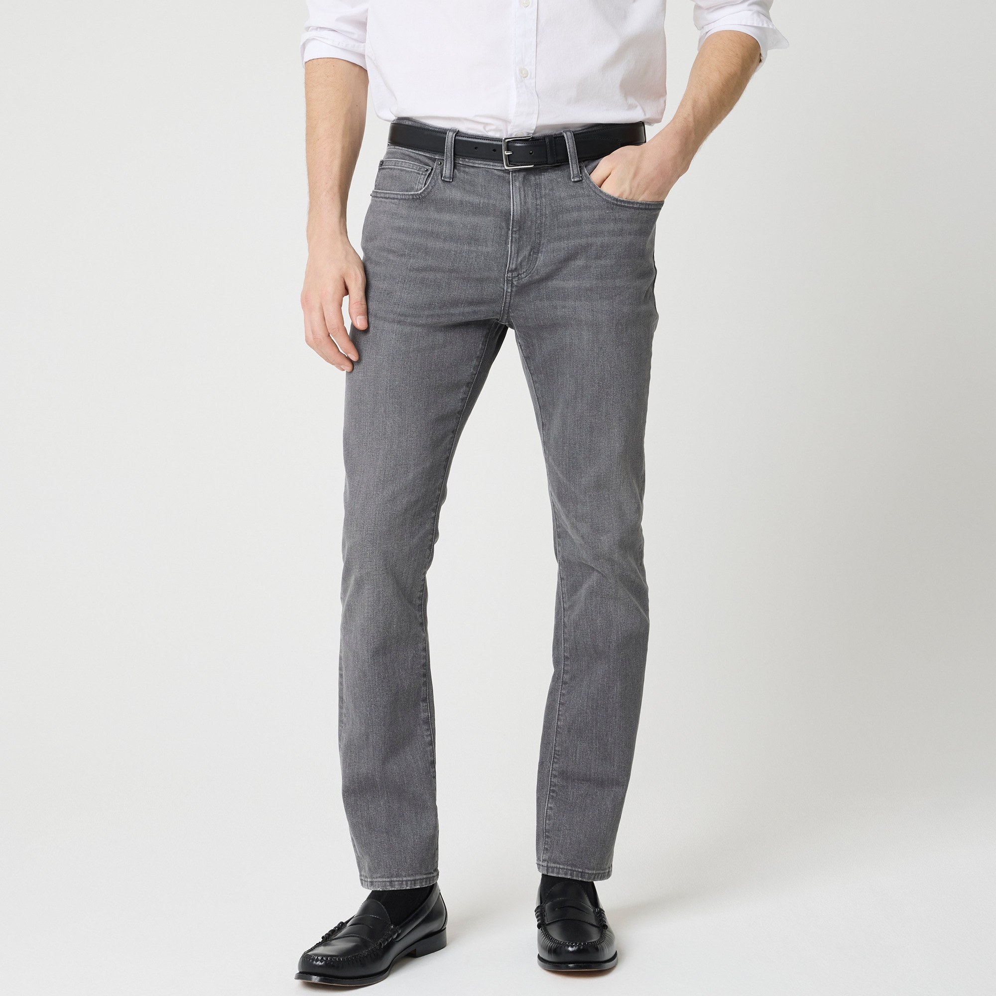 Slim-fit grey jean