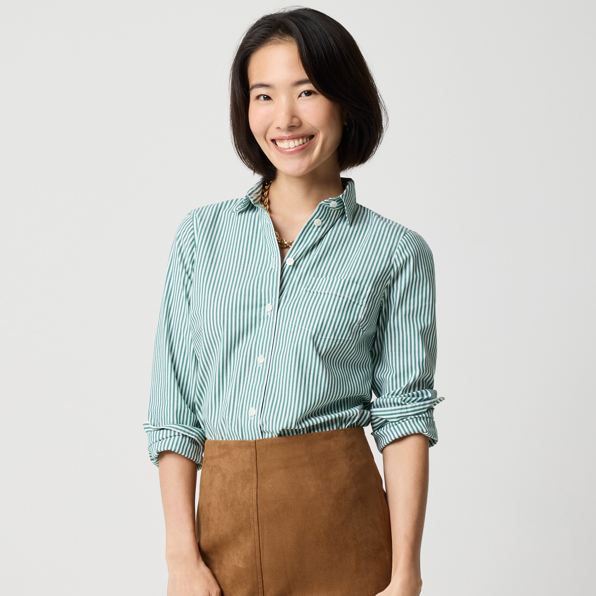 Lightweight cotton-blend shirt in signature fit