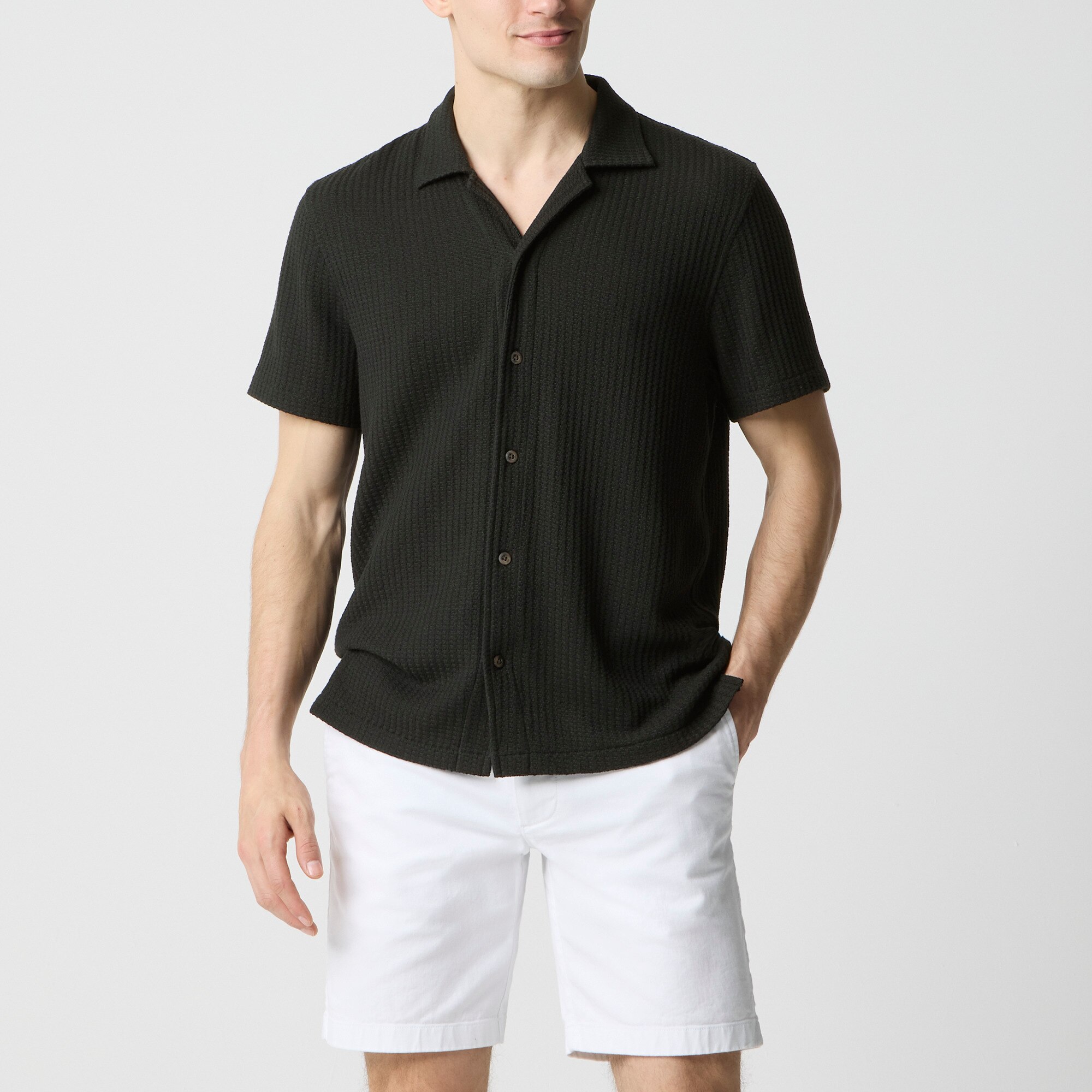 Short-sleeve textured camp shirt