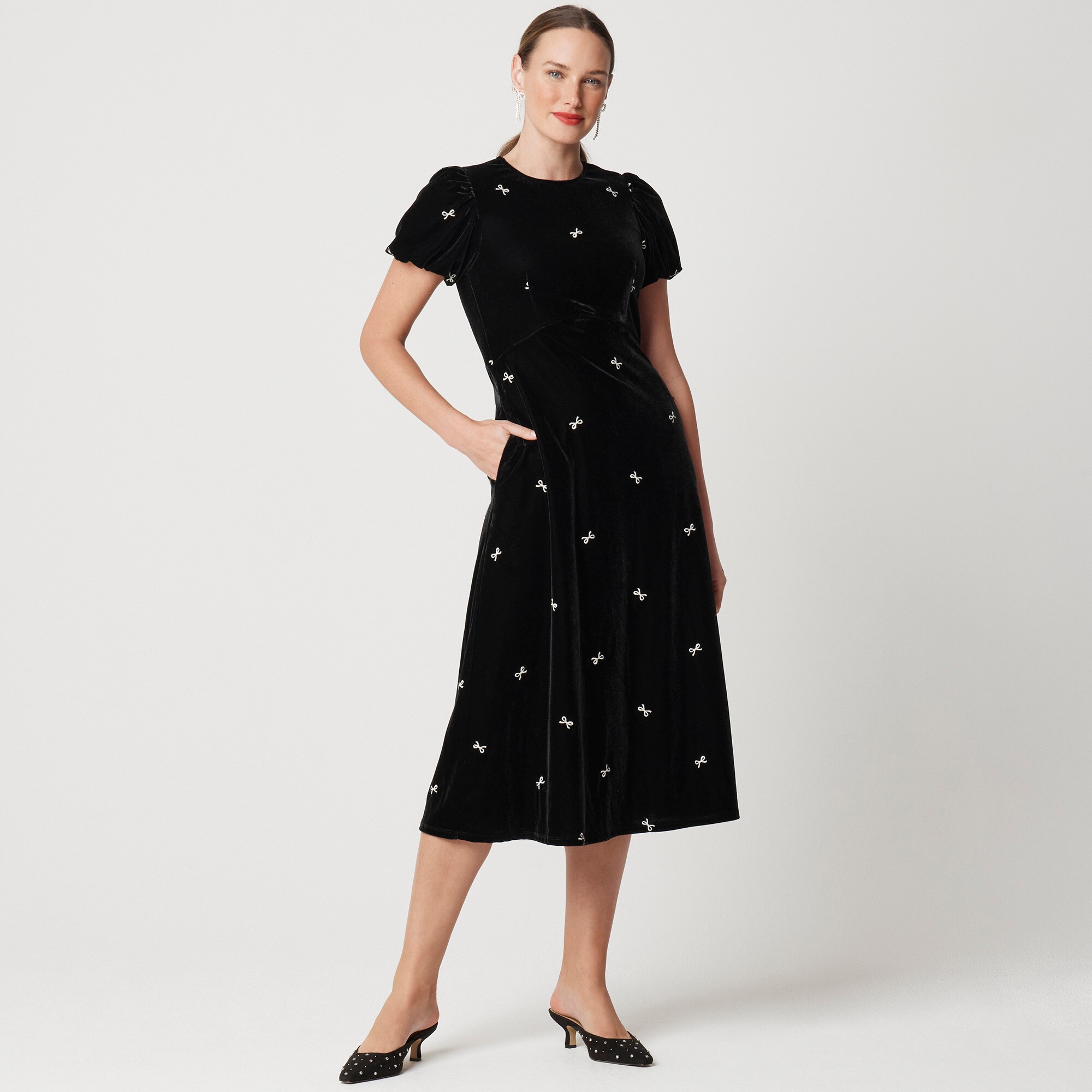 Puff-sleeve bow velvet midi dress