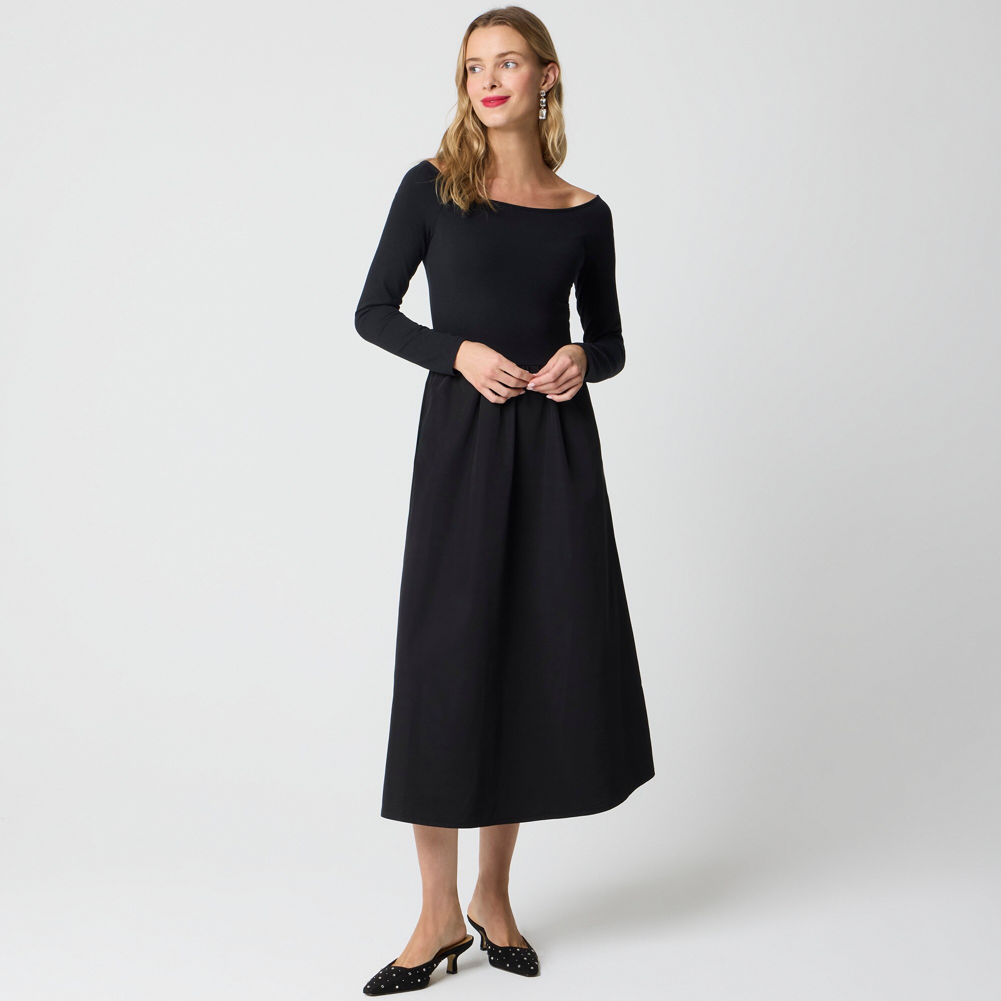 Off-the-shoulder knit mixy dress