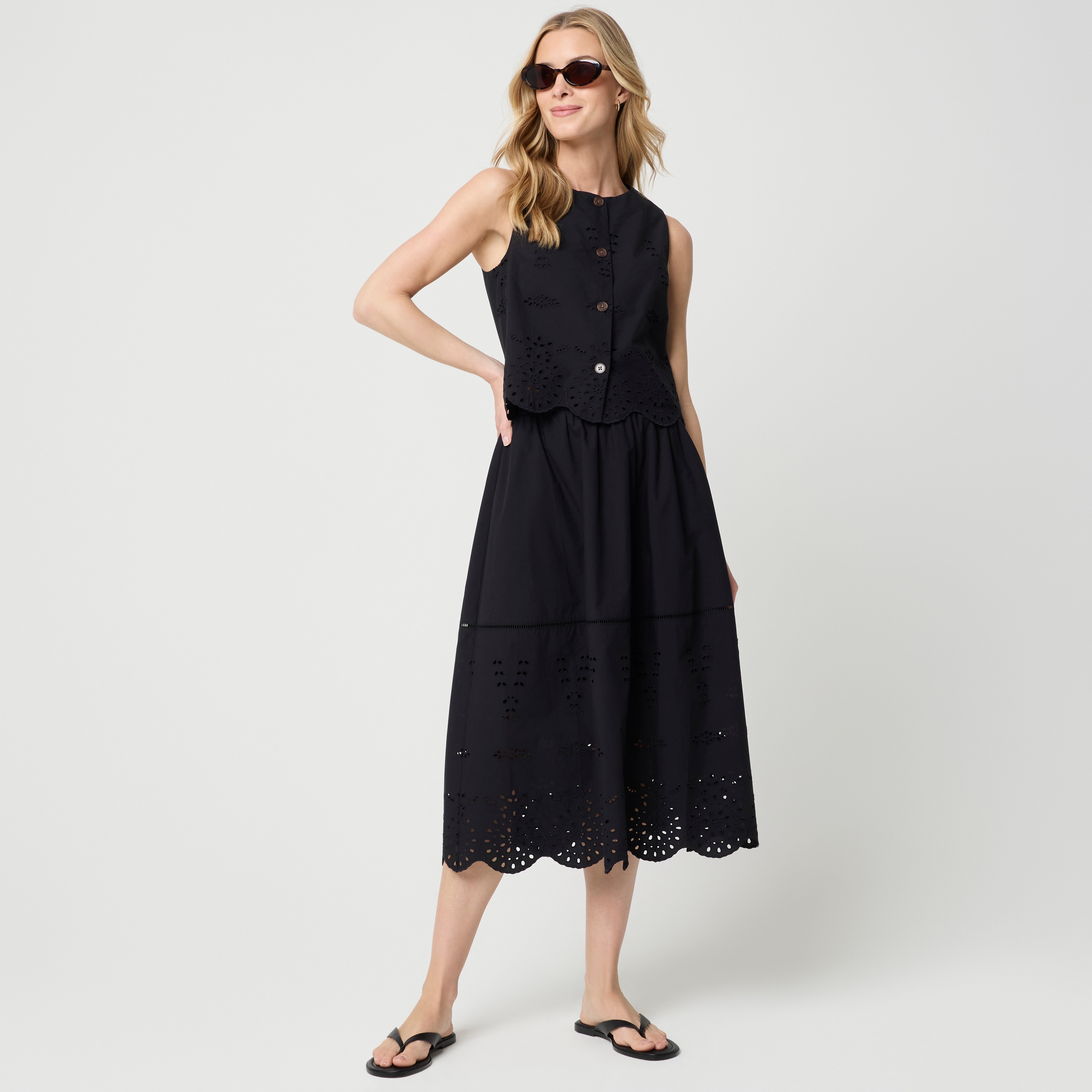 Scallop-hem eyelet midi skirt 65$